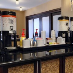 Отель Hampton Inn Columbus-International Airport питание фото 2