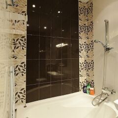 Гостиница Premium Apartments Smolenskaya 6 в Москве отзывы, цены и фото номеров - забронировать гостиницу Premium Apartments Smolenskaya 6 онлайн Москва ванная фото 2