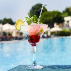 Renaissance Polat Istanbul Hotel Стамбул спортивное сооружение
