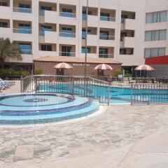 Отель Dubai Grand Hotel by Fortune ОАЭ, Дубай - отзывы, цены и фото номеров - забронировать отель Dubai Grand Hotel by Fortune онлайн бассейн