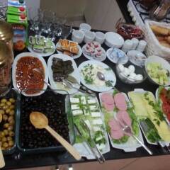 Kral Mert Hotel питание