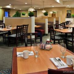 Отель Holiday Inn Washington Georgetown Hotel США, Вашингтон - отзывы, цены и фото номеров - забронировать отель Holiday Inn Washington Georgetown Hotel онлайн питание