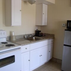 Отель American Executive Inn в номере