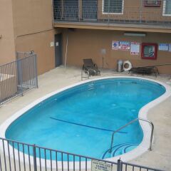 Отель Americas Best Value Inn Los Angeles- 7th Street США, Лос-Анджелес - отзывы, цены и фото номеров - забронировать отель Americas Best Value Inn Los Angeles- 7th Street онлайн бассейн