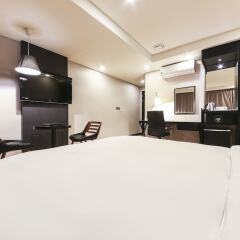 Hotel Kobos сейф в номере