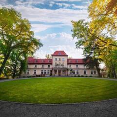 Отель Dwór Sieraków фото 6
