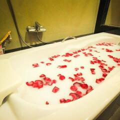 Отель Waratee Spa Resort Villa Таиланд, Бангкок - отзывы, цены и фото номеров - забронировать отель Waratee Spa Resort Villa онлайн ванная