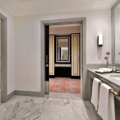 Отель The St. Regis Amman в номере