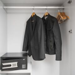 Smart Hotel Izmir сейф в номере