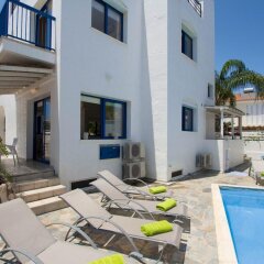 Отель Villa Saint Nikolas Кипр, Протарас - отзывы, цены и фото номеров - забронировать отель Villa Saint Nikolas онлайн бассейн