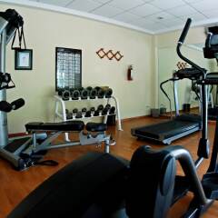 Áurea Hotel & Suites фитнесс-зал фото 2