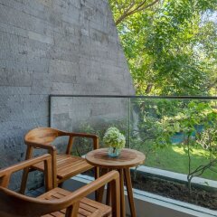 Отель Maya Sanur Resort & Spa балкон