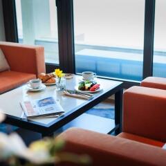 JA Ocean View Hotel балкон