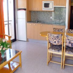 Отель Inter Apartments Испания, Салоу - отзывы, цены и фото номеров - забронировать отель Inter Apartments онлайн комната для гостей фото 2