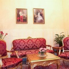 Отель Opera Suites интерьер отеля