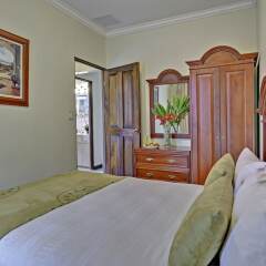 Casa Conde Hotel & Suites сейф в номере