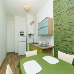 Гостиница Rent Kiev Lva Tolshtoho Square комната для гостей