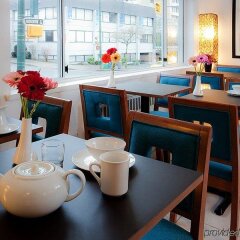 Отель Greenbrier Hotel Канада, Ванкувер - отзывы, цены и фото номеров - забронировать отель Greenbrier Hotel онлайн питание фото 2