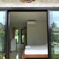 Отель Farm Suk Resort Pattaya комната для гостей фото 4