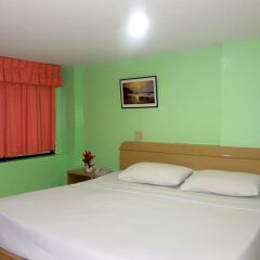 Отель Woodlands Inn Таиланд, Бангкок - отзывы, цены и фото номеров - забронировать отель Woodlands Inn онлайн комната для гостей фото 2
