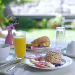Отель YOURS GuestHouse Porto питание фото 3