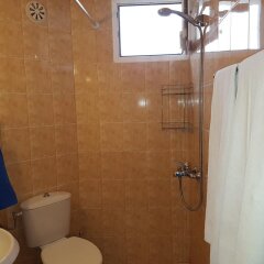 Отель Guest House Markovi Болгария, Равда - отзывы, цены и фото номеров - забронировать отель Guest House Markovi онлайн ванная