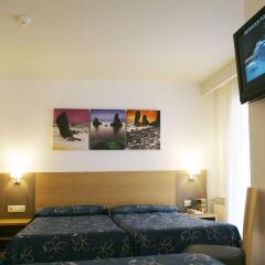 Hotel Acapulco Lloret сейф в номере