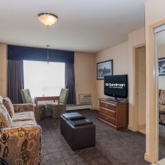 Отель Sandman Hotel Calgary Airport Канада, Калгари - отзывы, цены и фото номеров - забронировать отель Sandman Hotel Calgary Airport онлайн фото 2