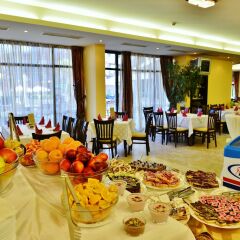 Отель Nobel All Inclusive Болгария, Солнечный берег - отзывы, цены и фото номеров - забронировать отель Nobel All Inclusive онлайн питание фото 2