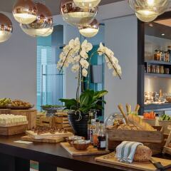 Отель Courtyard by Marriott Bangkok питание фото 2