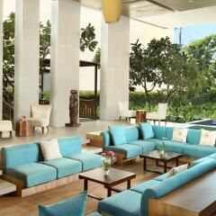Отель Holiday Inn Resort Phuket Mai Khao Beach бассейн