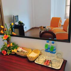 Clover Hotel в номере