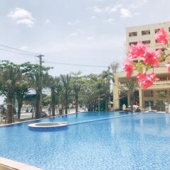 Отель Holi Bayview Нячанг бассейн