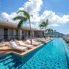The Marina Phuket Hotel бассейн