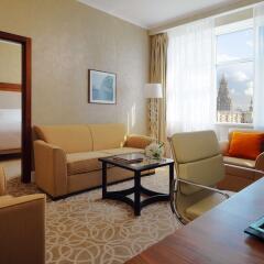 Гостиница Marriott Novy Arbat комната для гостей фото 3