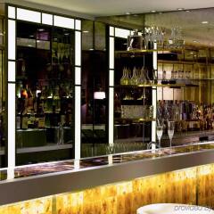 Отель Sofitel London St James гостиничный бар
