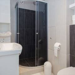 Отель Spacious Flat for 6 at Wolska 15 Польша, Варшава - отзывы, цены и фото номеров - забронировать отель Spacious Flat for 6 at Wolska 15 онлайн ванная