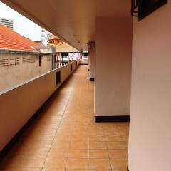 Апартаменты Jomtien Good Luck Apartment интерьер отеля