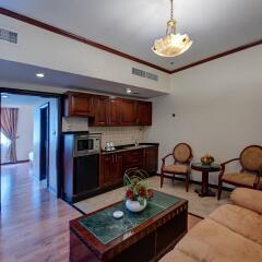 Отель Tulip Inn Sharjah комната для гостей