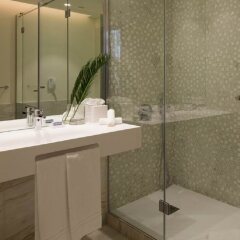 Отель Pestana Porto- A Brasileira City Center & Heritage Building Португалия, Порту - отзывы, цены и фото номеров - забронировать отель Pestana Porto- A Brasileira City Center & Heritage Building онлайн ванная фото 2