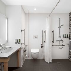 Отель Hampton by Hilton Bristol Airport ванная