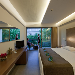 Hotel Angela Suites & Lobby комната для гостей