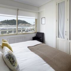 Апартаменты Playa de La Concha 3 Apartment by FeelFree Rentals комната для гостей фото 2
