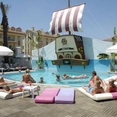 Club Anastasia - Family Hotel Турция, Мармарис - отзывы, цены и фото номеров - забронировать отель Club Anastasia - Family Hotel онлайн бассейн фото 3