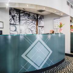 Отель Best Western Hôtel Mercedes Arc de Triomphe бассейн