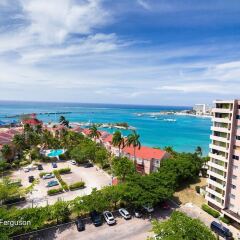 Апартаменты Sky Blue Beach Studio at Turtle Towers пляж фото 2