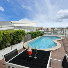 Hotel Amber Sukhumvit 85 Бангкок с домашними животными