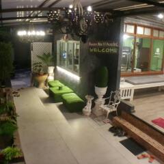Отель FIRST 1 Boutique House at Sukhumvit 1 фото 14