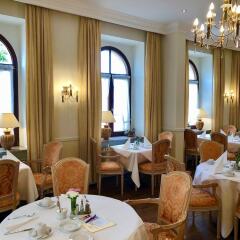 Отель Bayerischer Hof Dresden питание