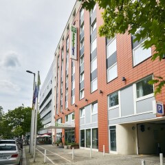 Отель Holiday Inn Express Berlin City Centre-West парковка